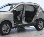 2010 Hyundai Tucson IIHS Side Impact Crash Test Picture